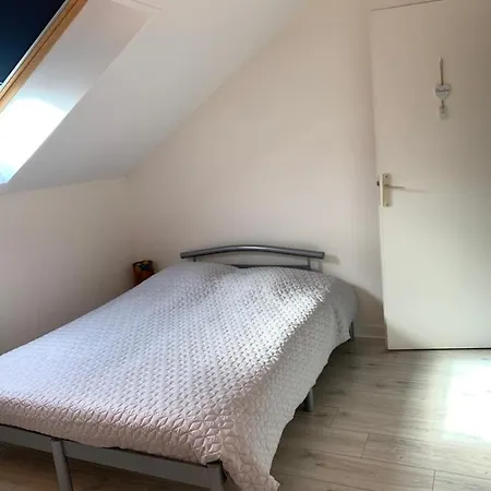 Les Chambrees De Sergine Jonchery