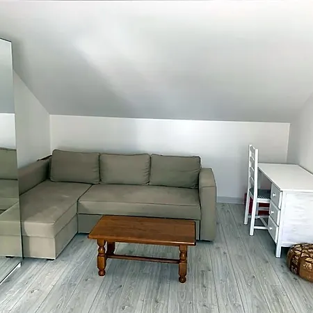 Les Chambrees De Sergine Bed & Breakfast
